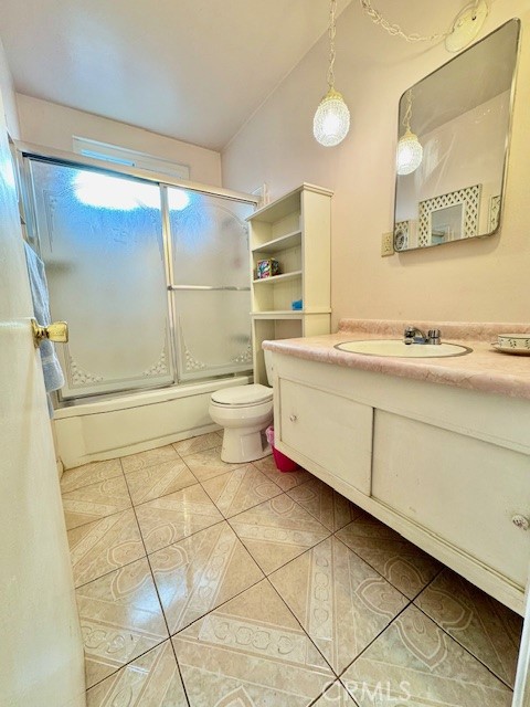 14129 Ragus Street La Puente, CA 91746 - Photo 32 of 33 Full Main Bathroom!