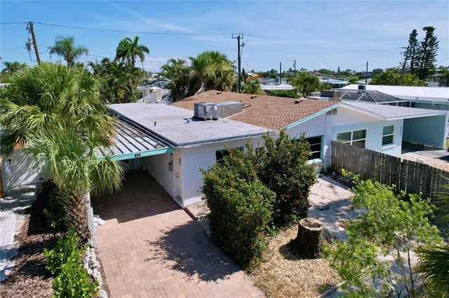 $539,000 | 440 62nd Street, Holmes Beach, FL 34217