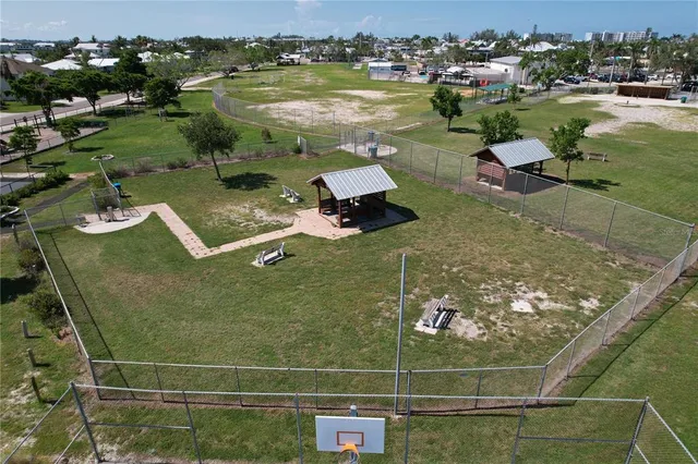 $539,000 | 440 62nd Street, Holmes Beach, FL 34217