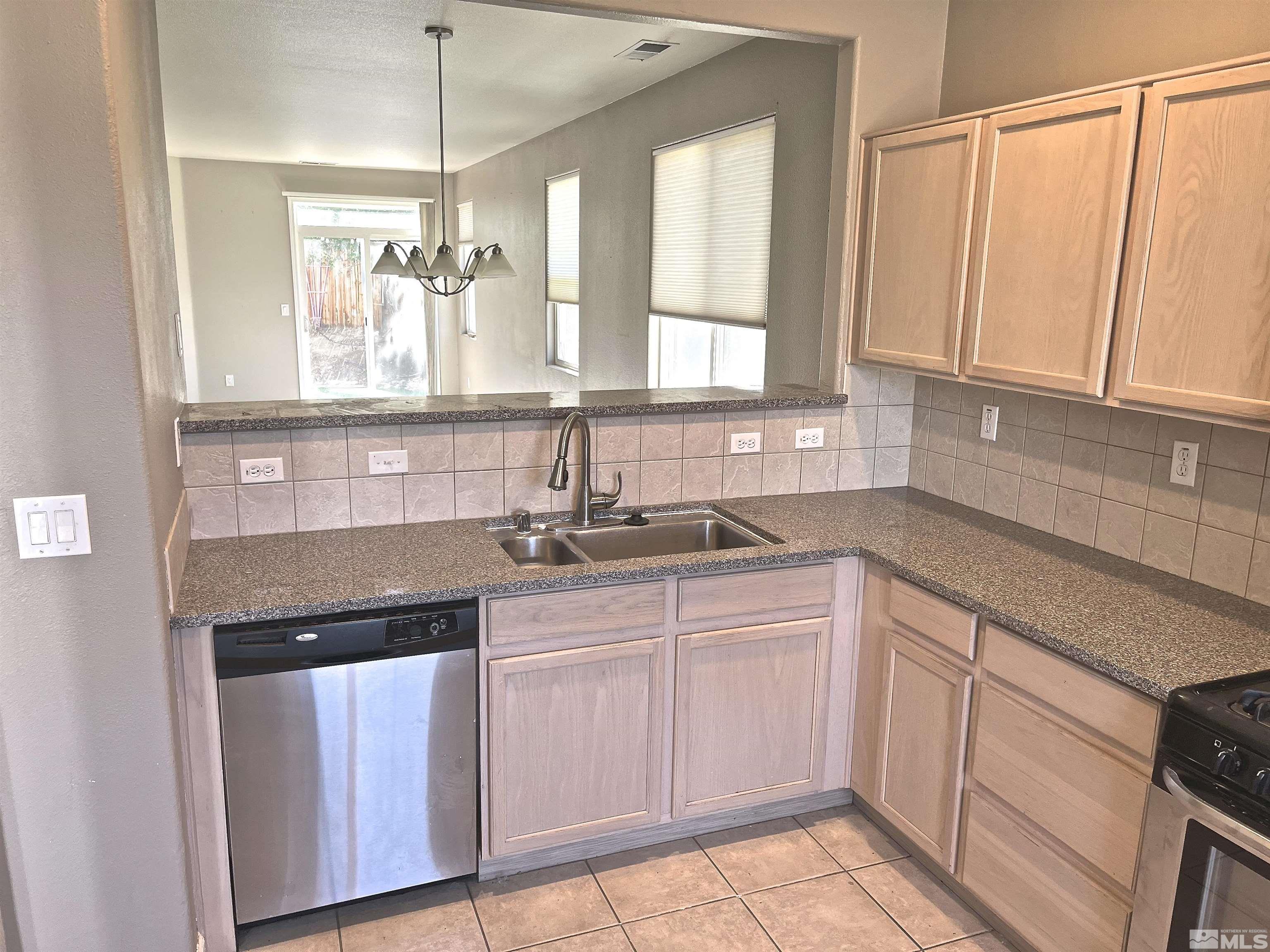 2317 Clementine Lane Reno, NV 89521 - Photo 3 of 18 Photo 3