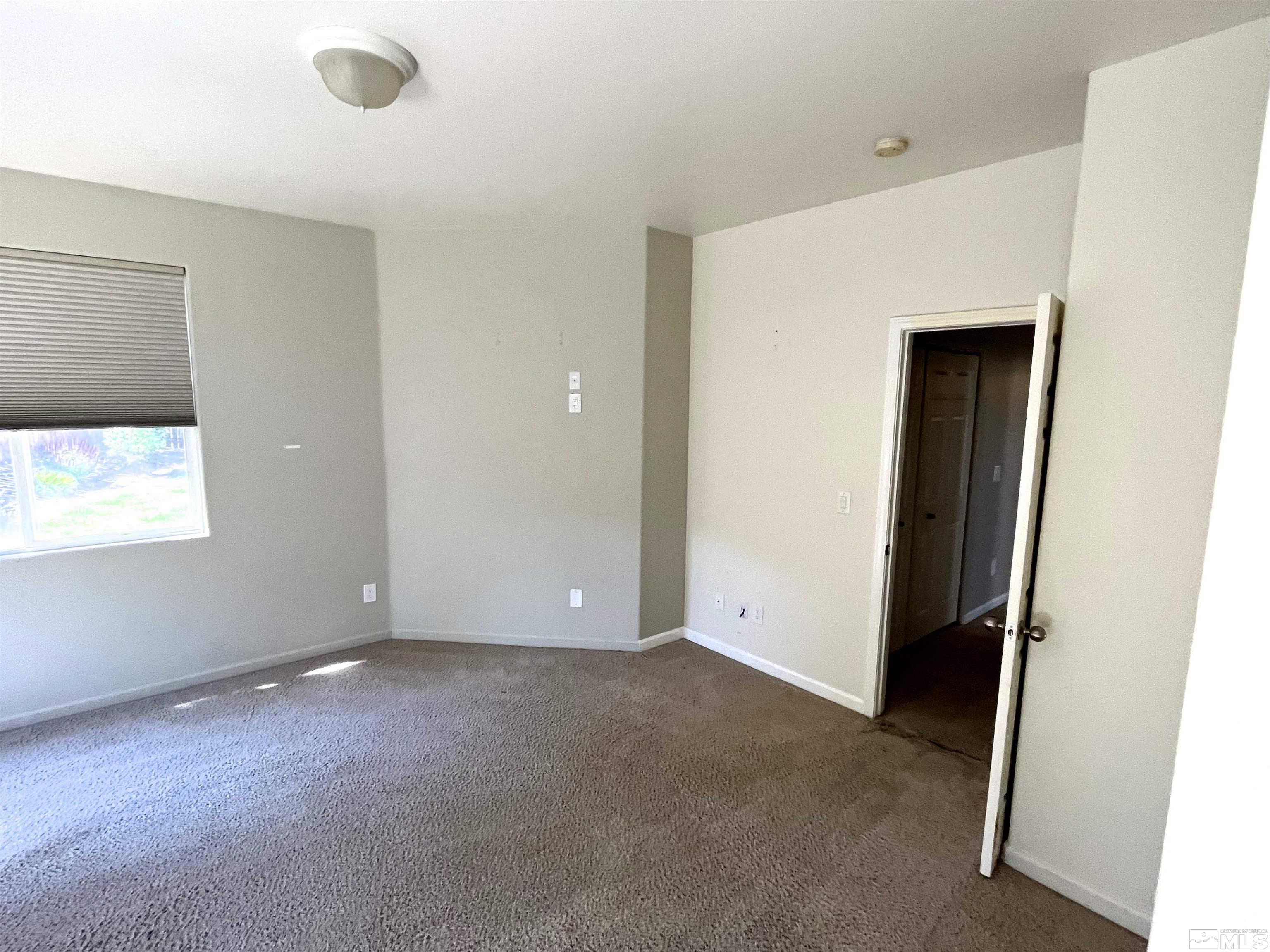 2317 Clementine Lane Reno, NV 89521 - Photo 8 of 18 Photo 8