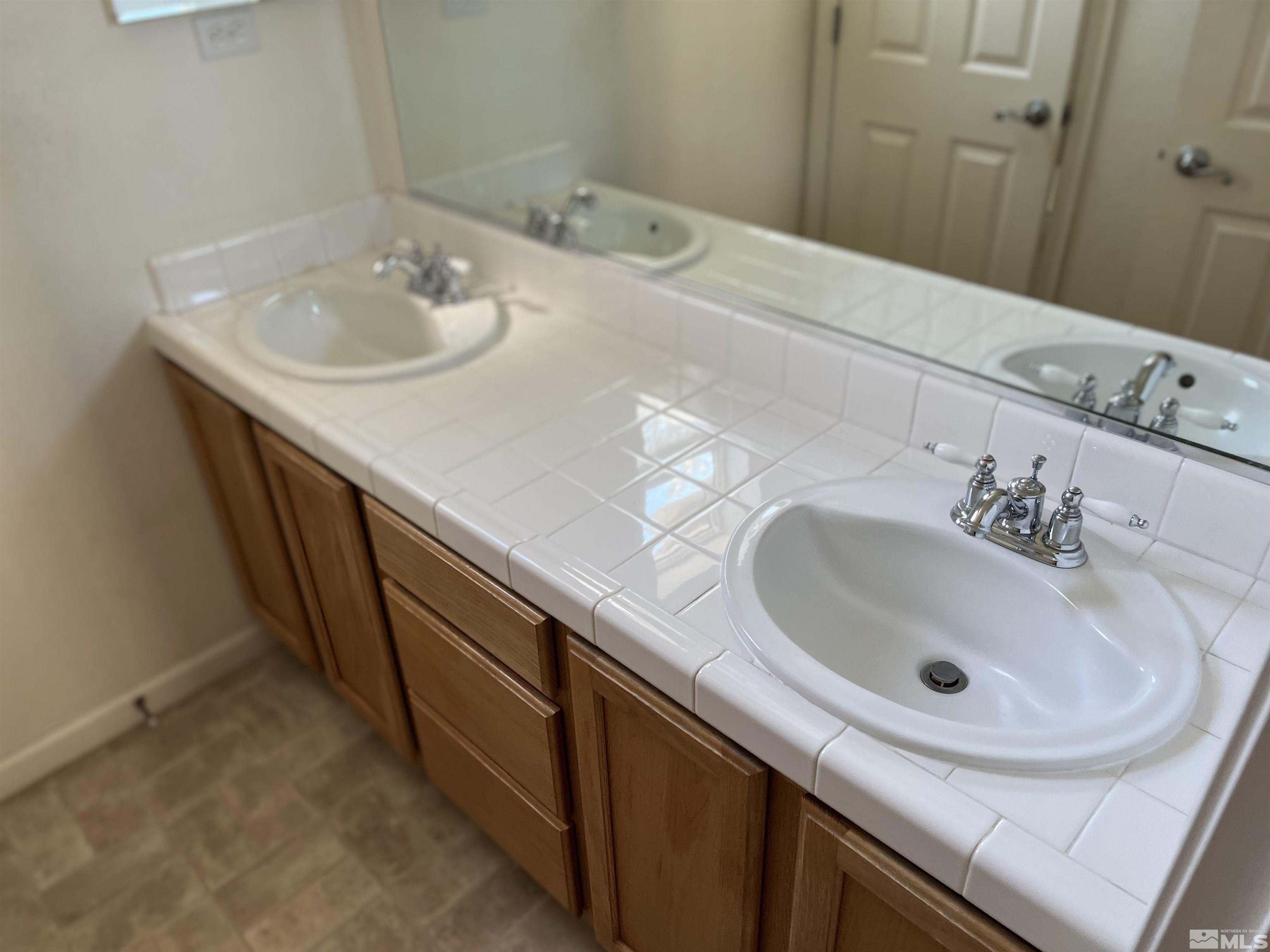 2317 Clementine Lane Reno, NV 89521 - Photo 9 of 18 Photo 9