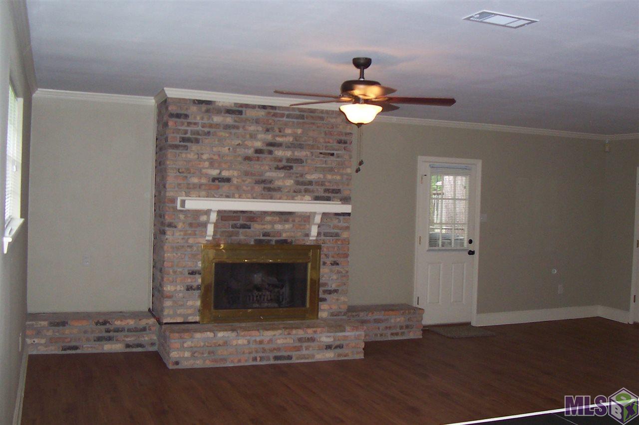 2468 Seracedar Street Baton Rouge, LA 70816 - Photo 4 of 16 Large family room