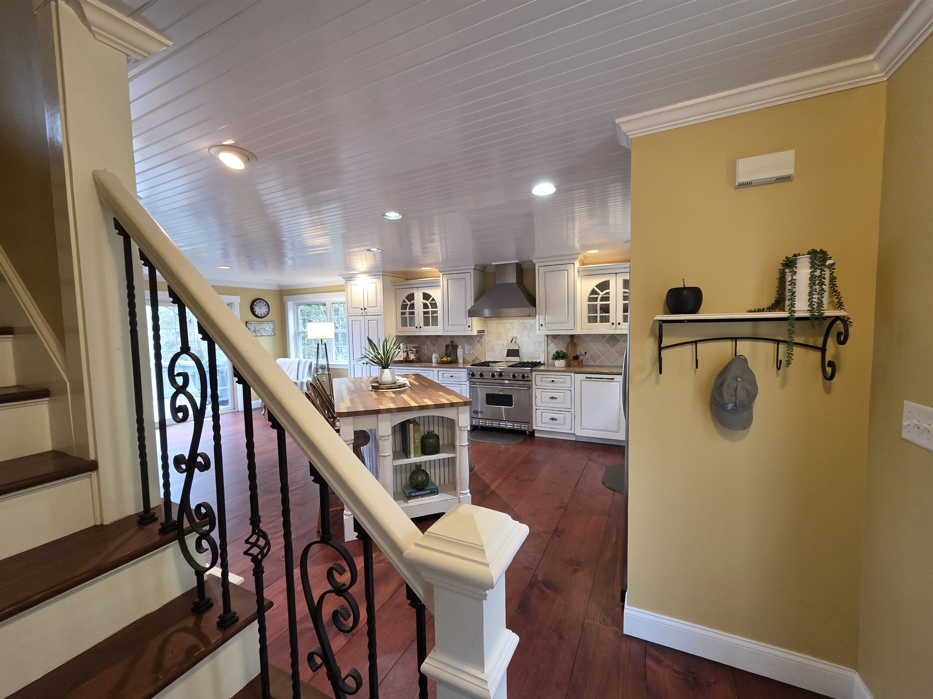 93 Algonquin Road Enfield, NH 03748 - Photo 19 of 60