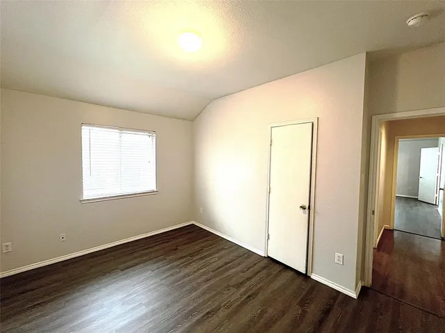 $2,050 | 1923 Pin Oak Lane, Dallas, TX 75253