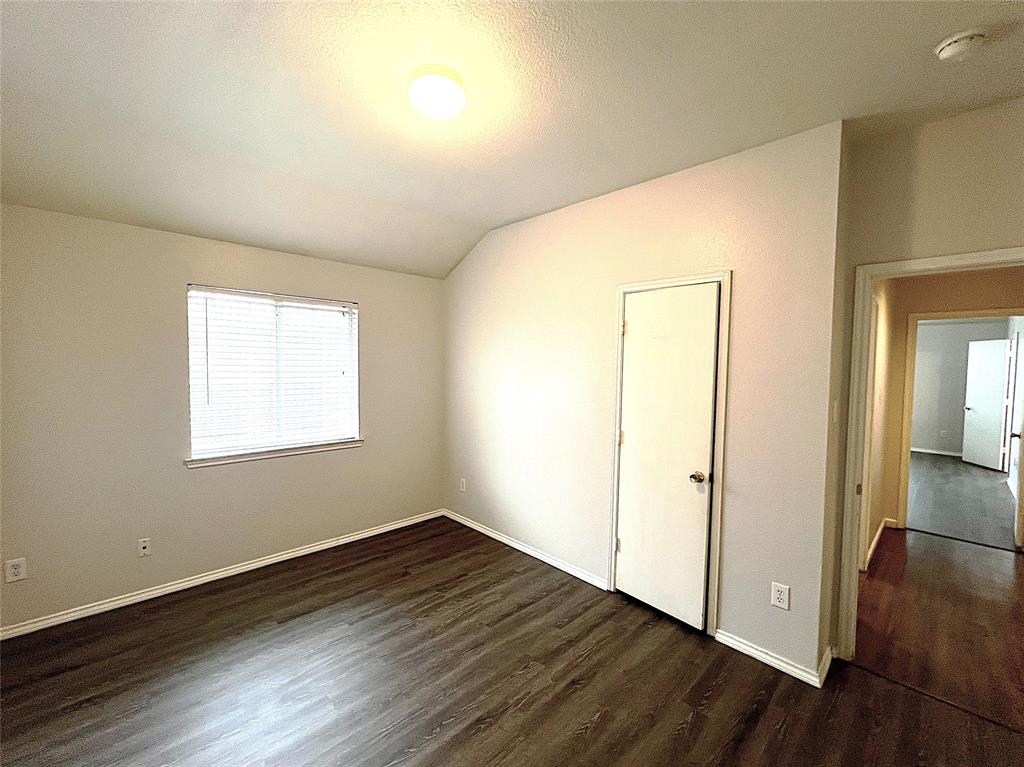 1923 Pin Oak Lane Dallas, TX 75253 - Photo 14 of 28