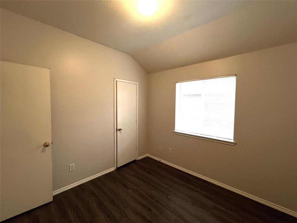 1923 Pin Oak Lane Dallas, TX 75253 - Photo 16 of 28