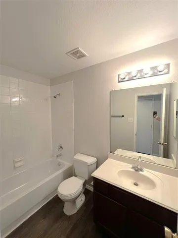 $2,050 | 1923 Pin Oak Lane, Dallas, TX 75253