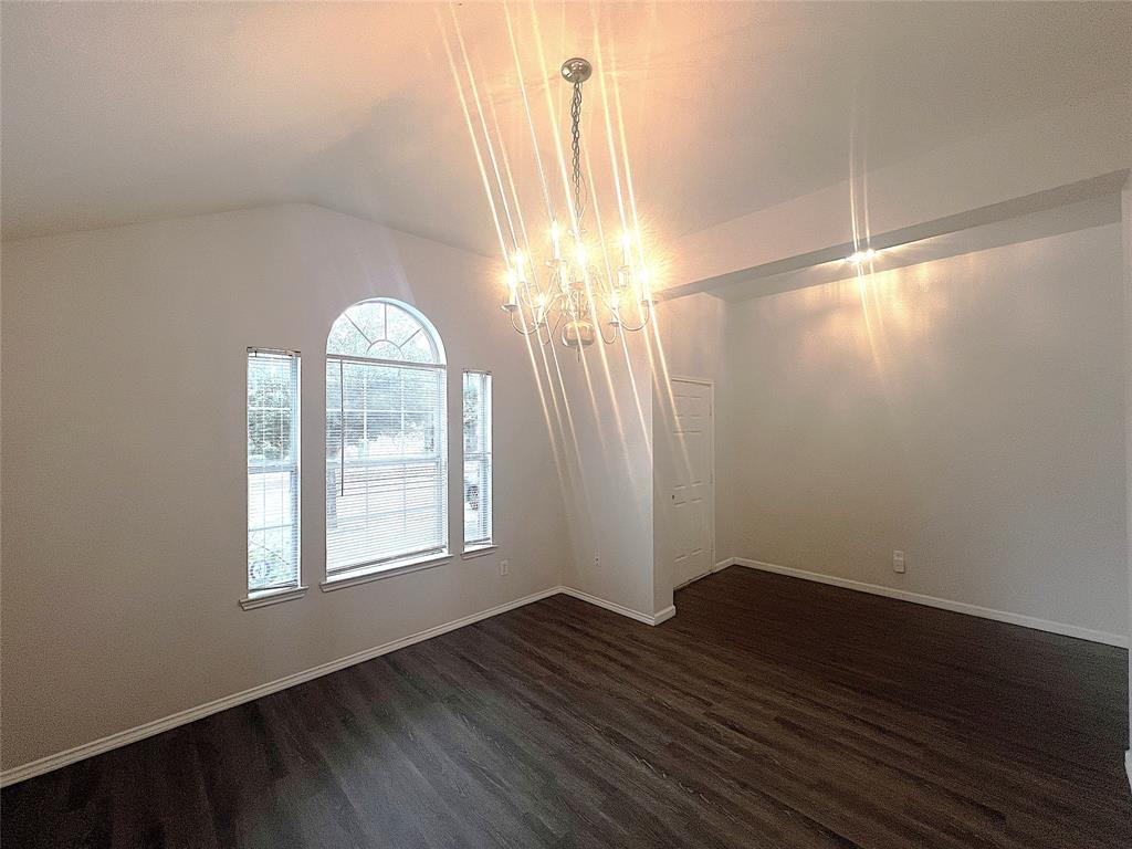 1923 Pin Oak Lane Dallas, TX 75253 - Photo 5 of 28