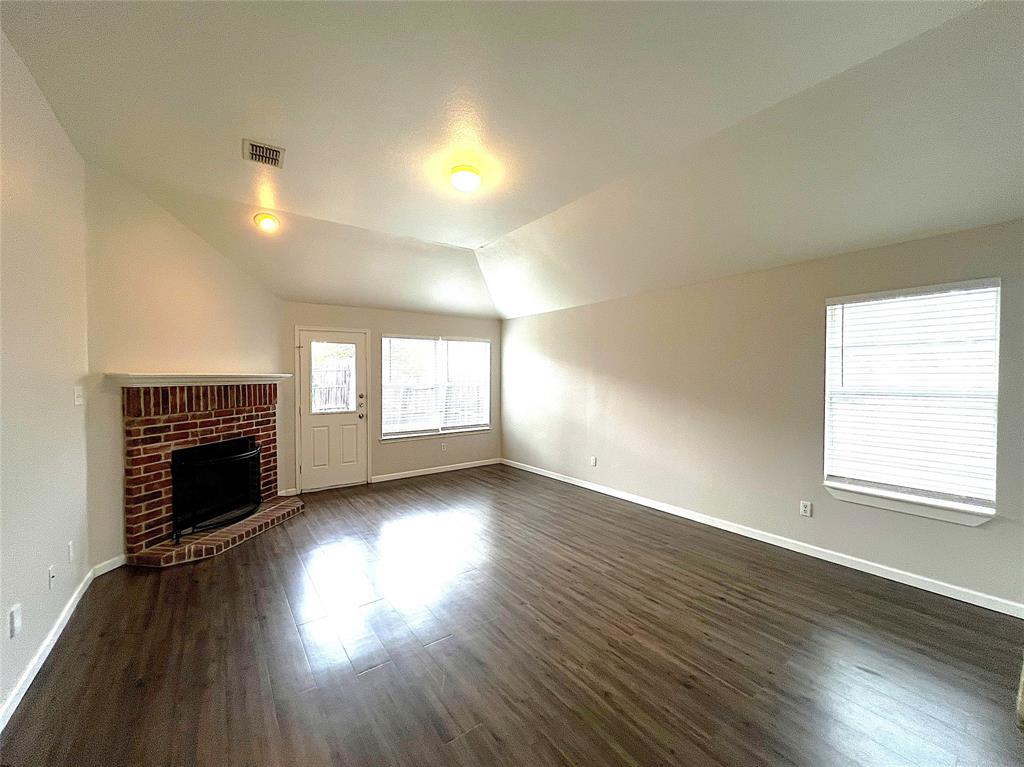 1923 Pin Oak Lane Dallas, TX 75253 - Photo 10 of 28