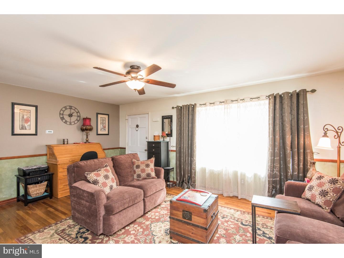 1503 Reed Street Coatesville, PA 19320 - Photo 4 of 21 Living Room