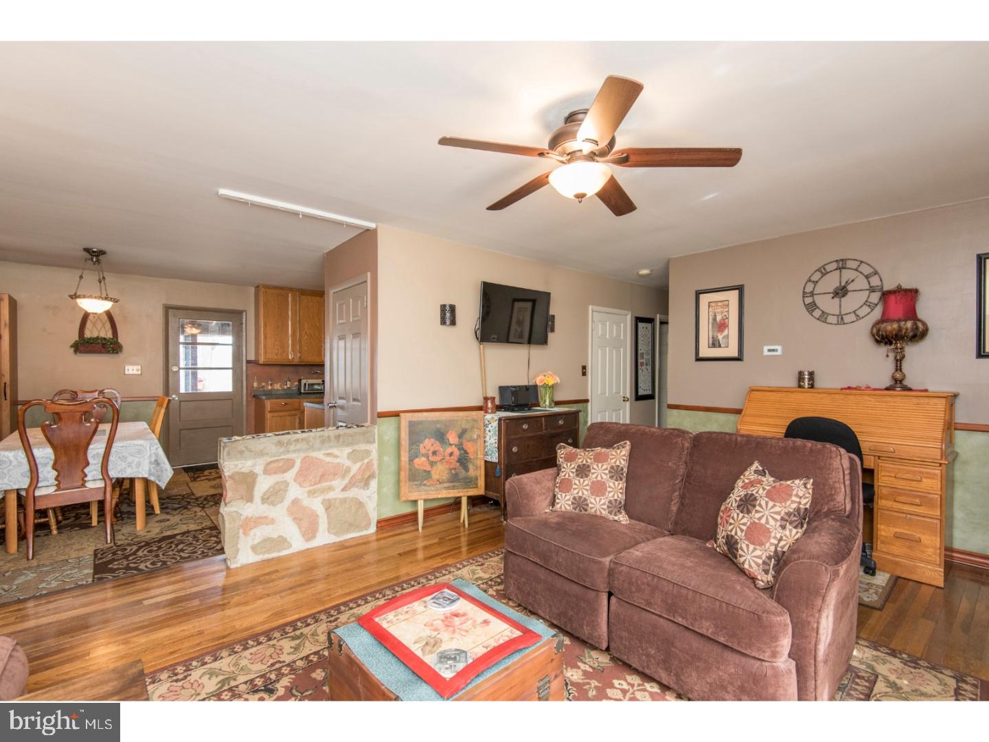 1503 Reed Street Coatesville, PA 19320 - Photo 5 of 21 Living Room