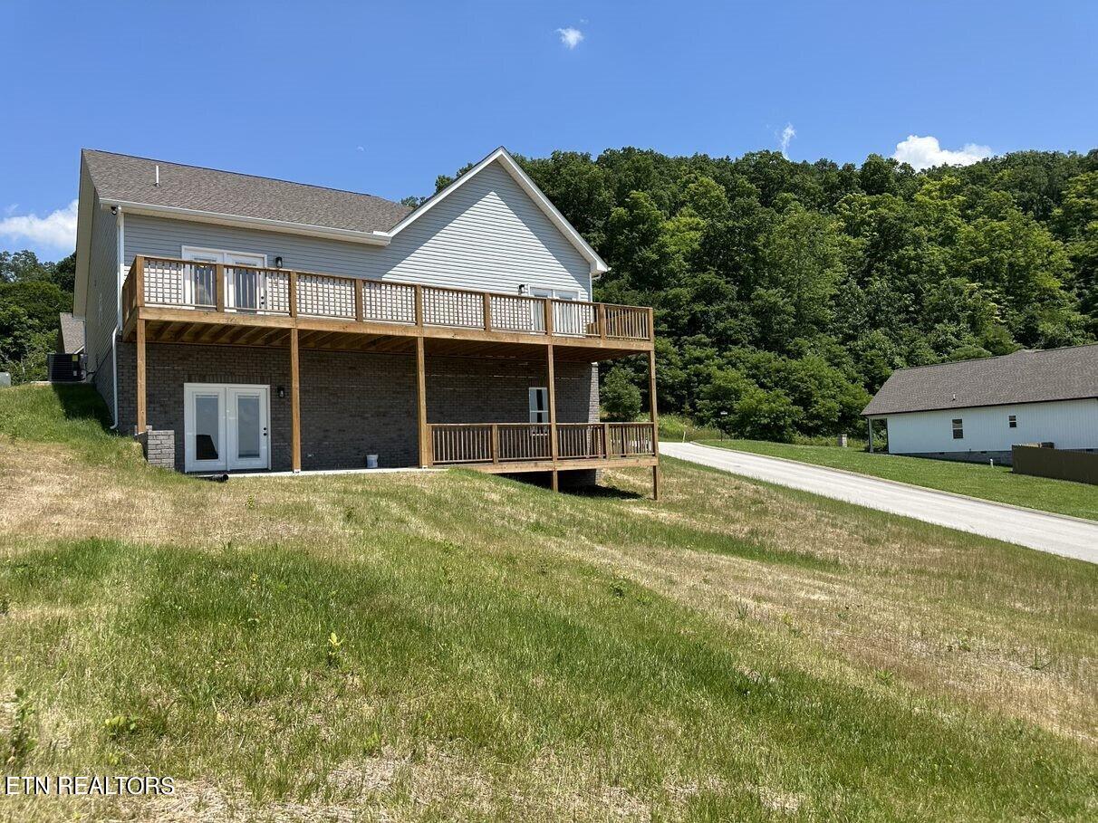 103 Raelyn Ridge Way Clinton, TN 37716 - Photo 28 of 31 998ee43f-7702-4182-ad64-dd70909aaff9