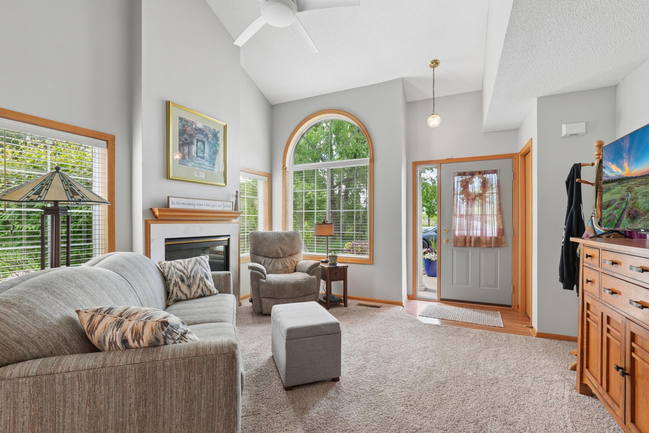 2233 Red Bud Road Hudson, WI 54016 - Photo 5 of 32