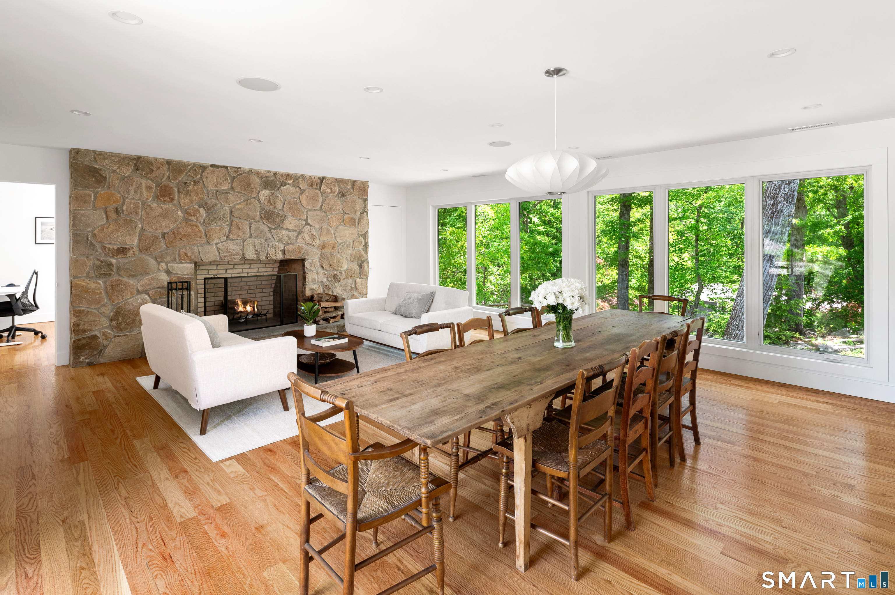 198 Woodchuck Road Stamford, CT 06903 - Photo 10 of 28