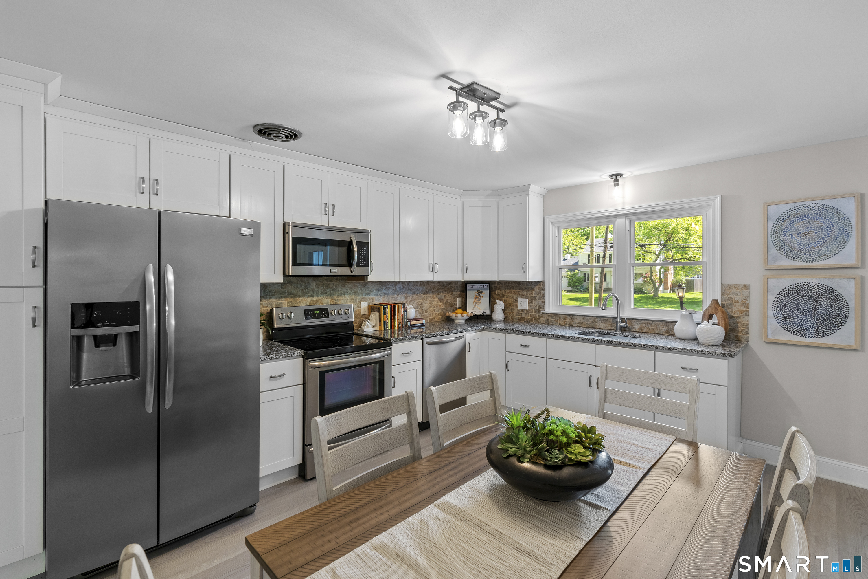 25 Miamis Road West Hartford, CT 06117 - Photo 16 of 38