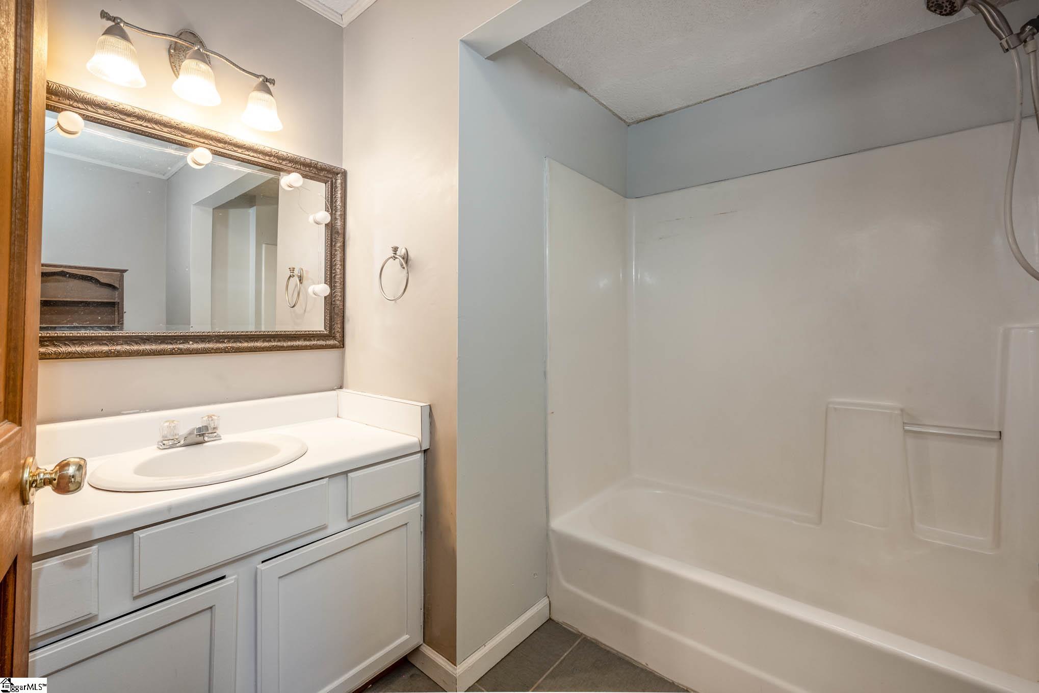 711 Hunts Bridge Road Greenville, SC 29617 - Photo 23 of 32 Gallery Image 23