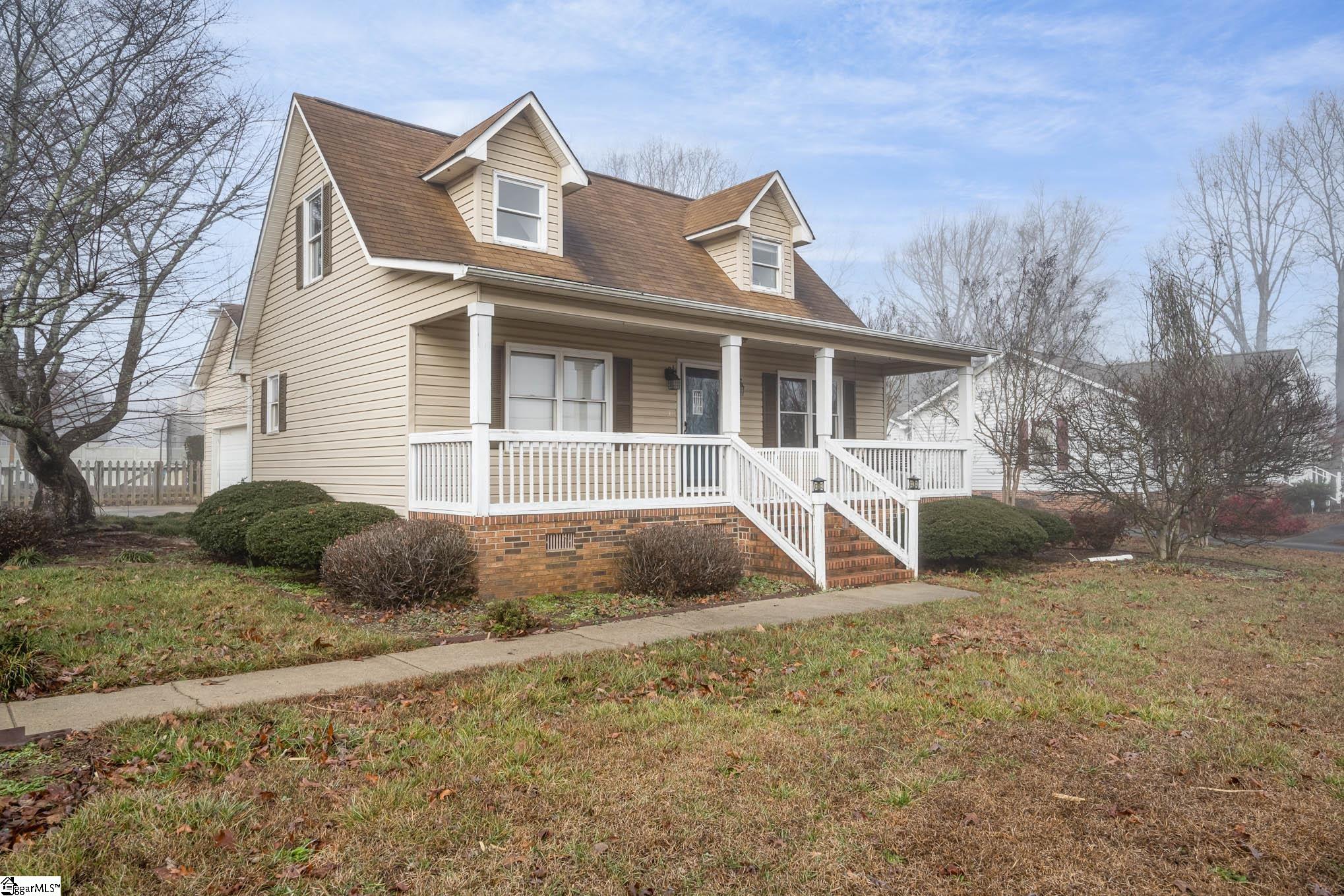 711 Hunts Bridge Road Greenville, SC 29617 - Photo 3 of 32 Gallery Image 3
