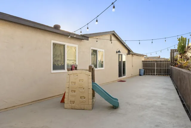 $1,250,000 | 12979 Calle De Las Rosas, San Diego, CA 92129