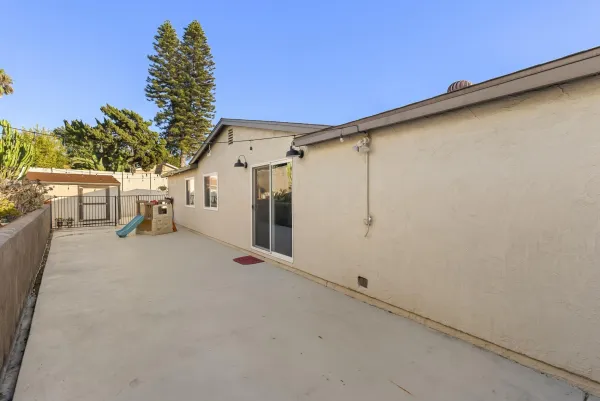 $1,235,000 | 12979 Calle De Las Rosas, San Diego, CA 92129