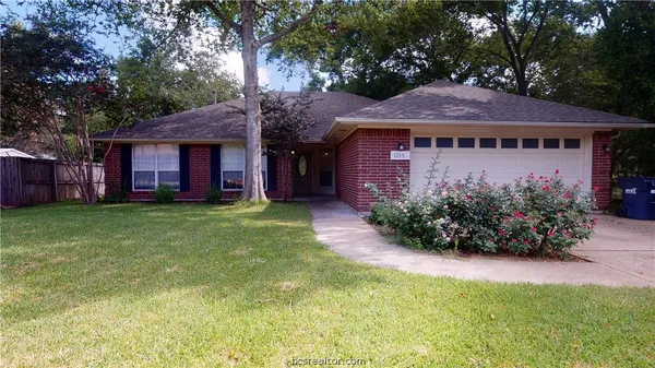 $2,400 | 1215 Glade Street, College Station, TX 77840