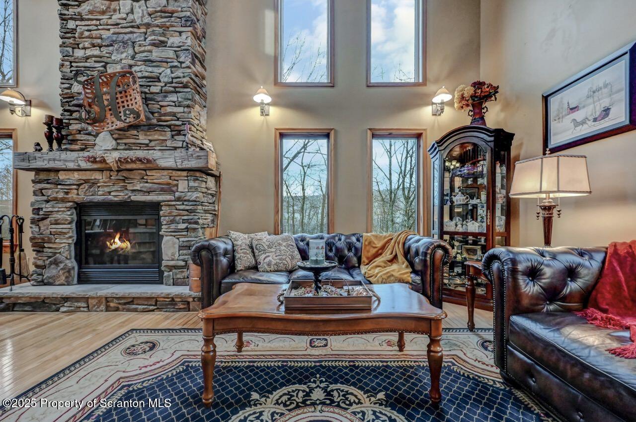 933 Newton Road Clarks Summit, PA 18411 - Photo 18 of 95 Great Room