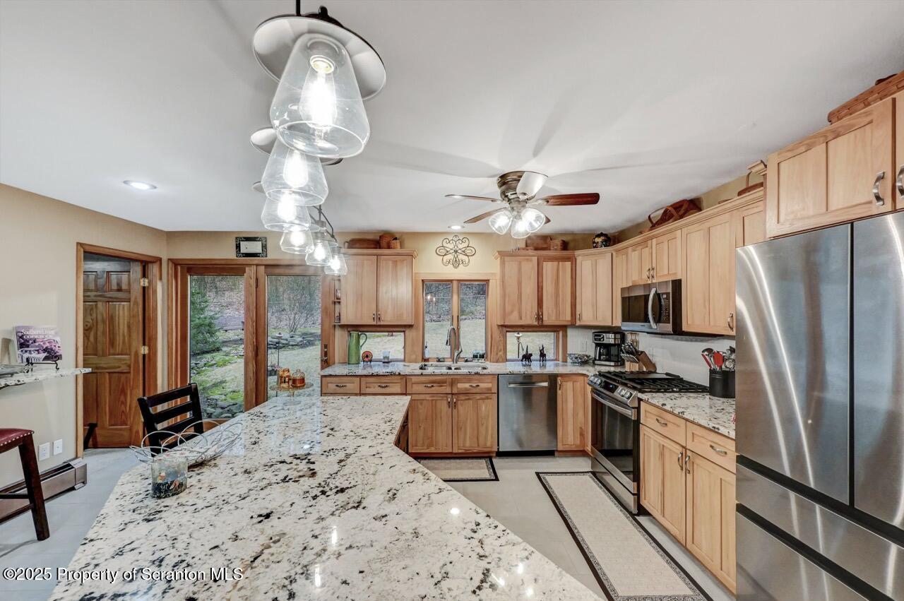 933 Newton Road Clarks Summit, PA 18411 - Photo 23 of 95 Kitchen