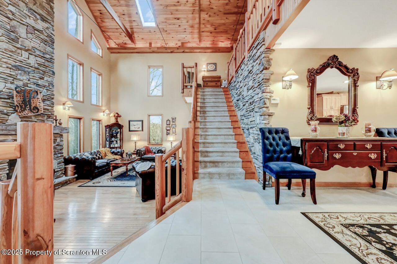 933 Newton Road Clarks Summit, PA 18411 - Photo 6 of 95 Great Room