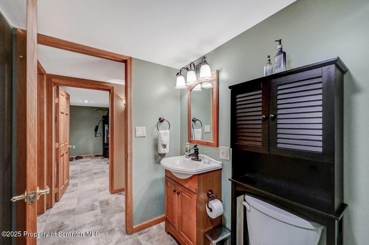 933 Newton Road Clarks Summit, PA 18411 - Photo 70 of 95 Full Bathroom
