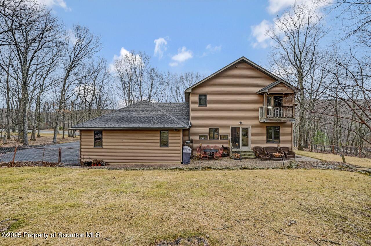 933 Newton Road Clarks Summit, PA 18411 - Photo 75 of 95 back of house