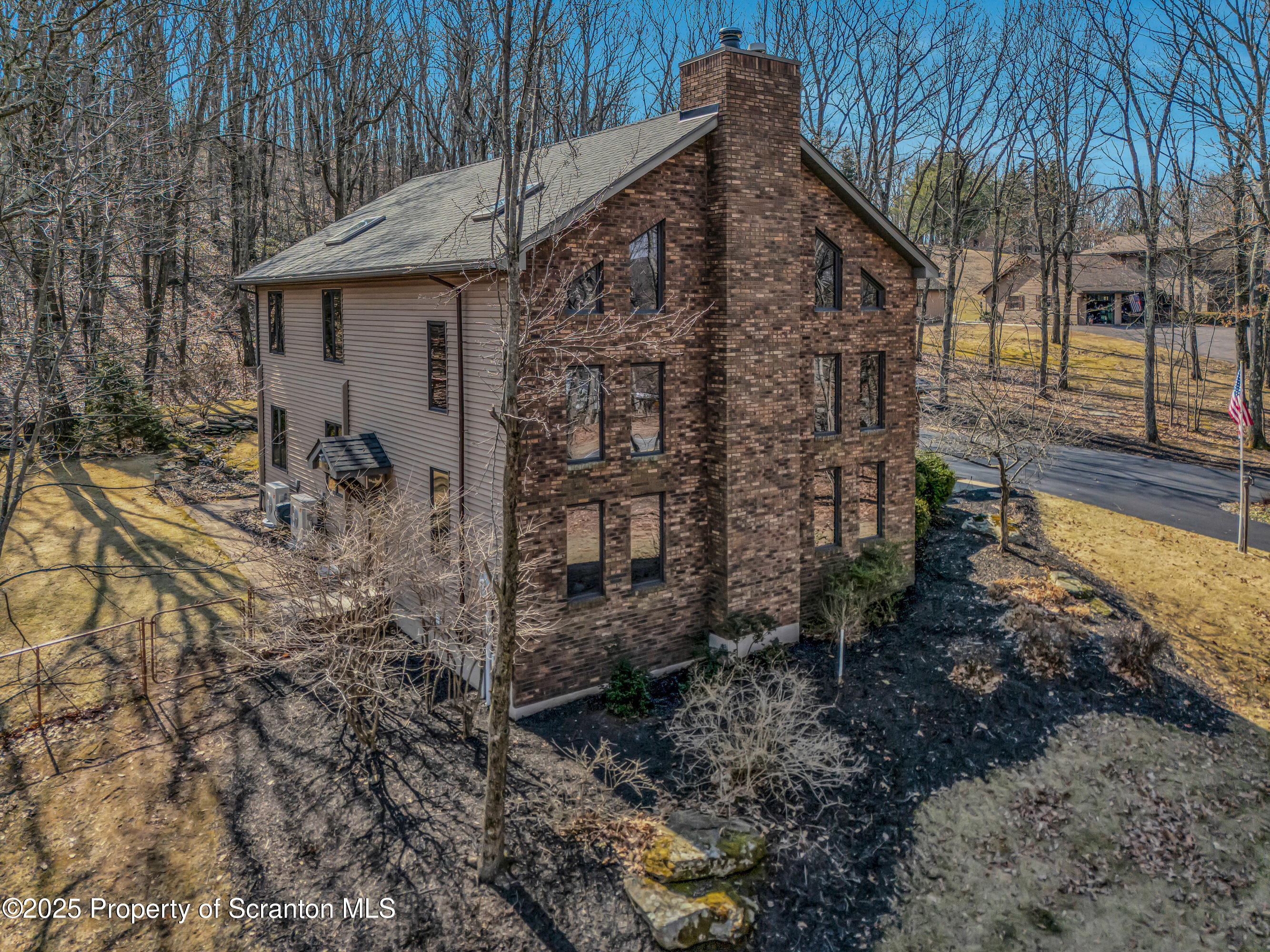 933 Newton Road Clarks Summit, PA 18411 - Photo 87 of 95 front and side