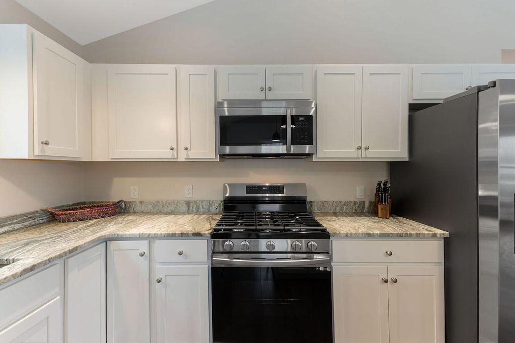 1081 Meadow Road Casco, ME 04015 - Photo 6 of 30 QTdHrpjA