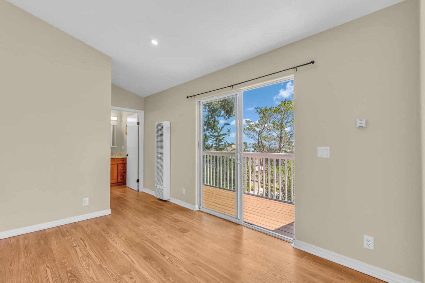 425 Vía Del Rey Monterey, CA 93940 - Photo 12 of 34