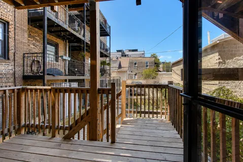 $2,750 | 2132 North Oakley Avenue, Unit 1, Chicago, IL 60647