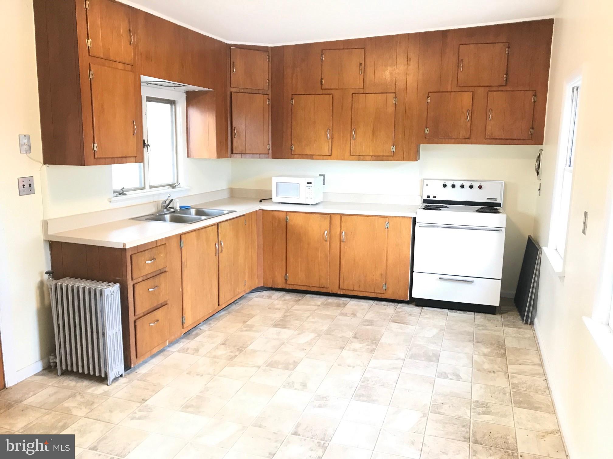 1802 Lewisville Road Oxford, PA 19363 - Photo 17 of 23 Kitchen - Apartment