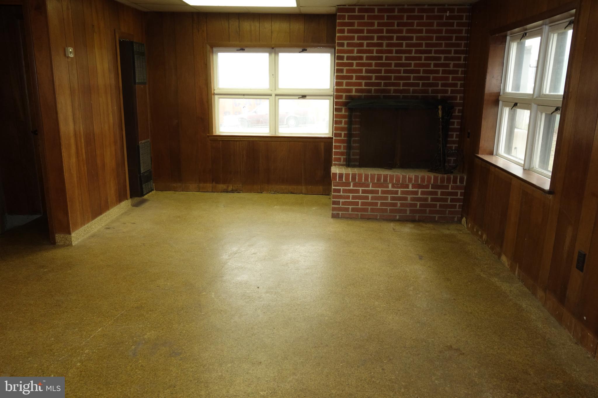 1802 Lewisville Road Oxford, PA 19363 - Photo 8 of 23 Family Room