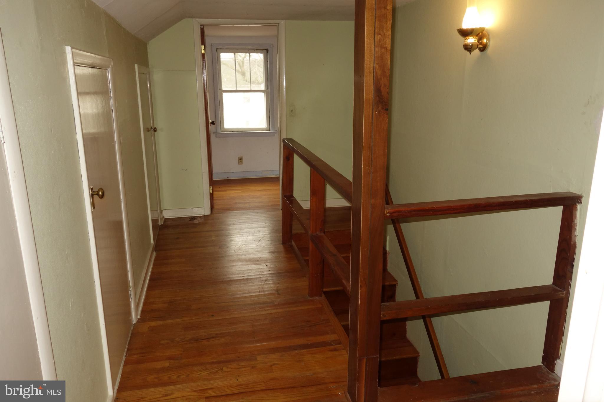 1802 Lewisville Road Oxford, PA 19363 - Photo 10 of 23 Upstairs Hallway