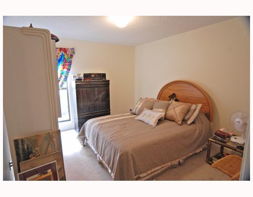 17465 Vía Capri Boca Raton, FL 33496 - Photo 3 of 10 Additional Photo