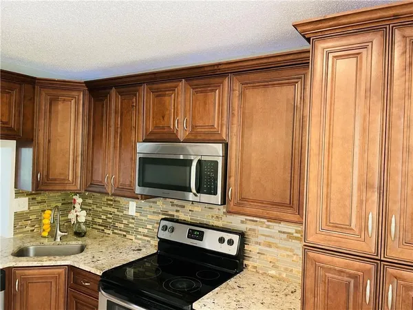 $2,150 | 2900 Northwest 42nd Avenue, Unit A103, Coconut Creek, FL 33066