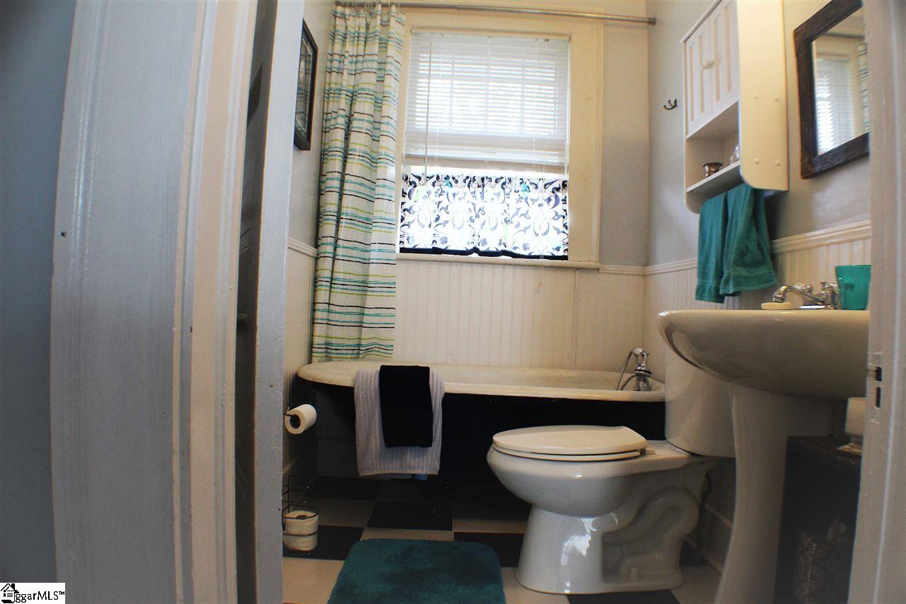 13 South Franklin Road Greenville, SC 29609 - Photo 8 of 23 Gallery Image 8