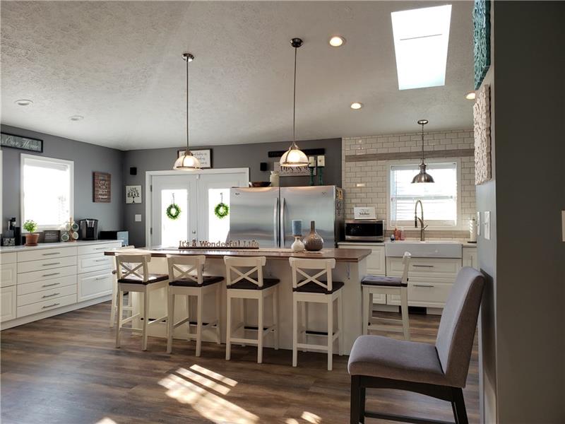 539 Pandora Road Derry, PA 15627 - Photo 2 of 18 Gallery Image 2
