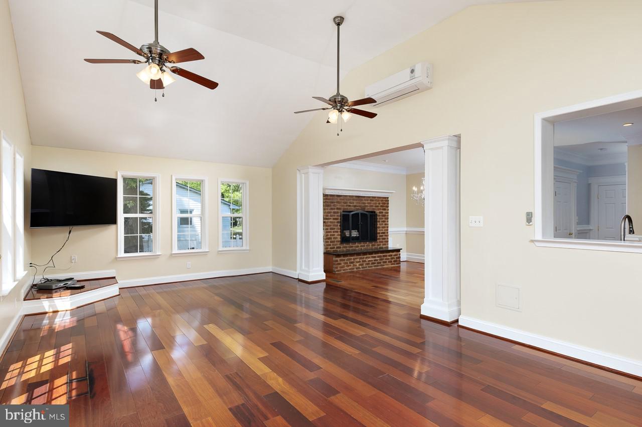 246 Hickory Point Road Pasadena, MD 21122 - Photo 16 of 62 Gallery Image 16