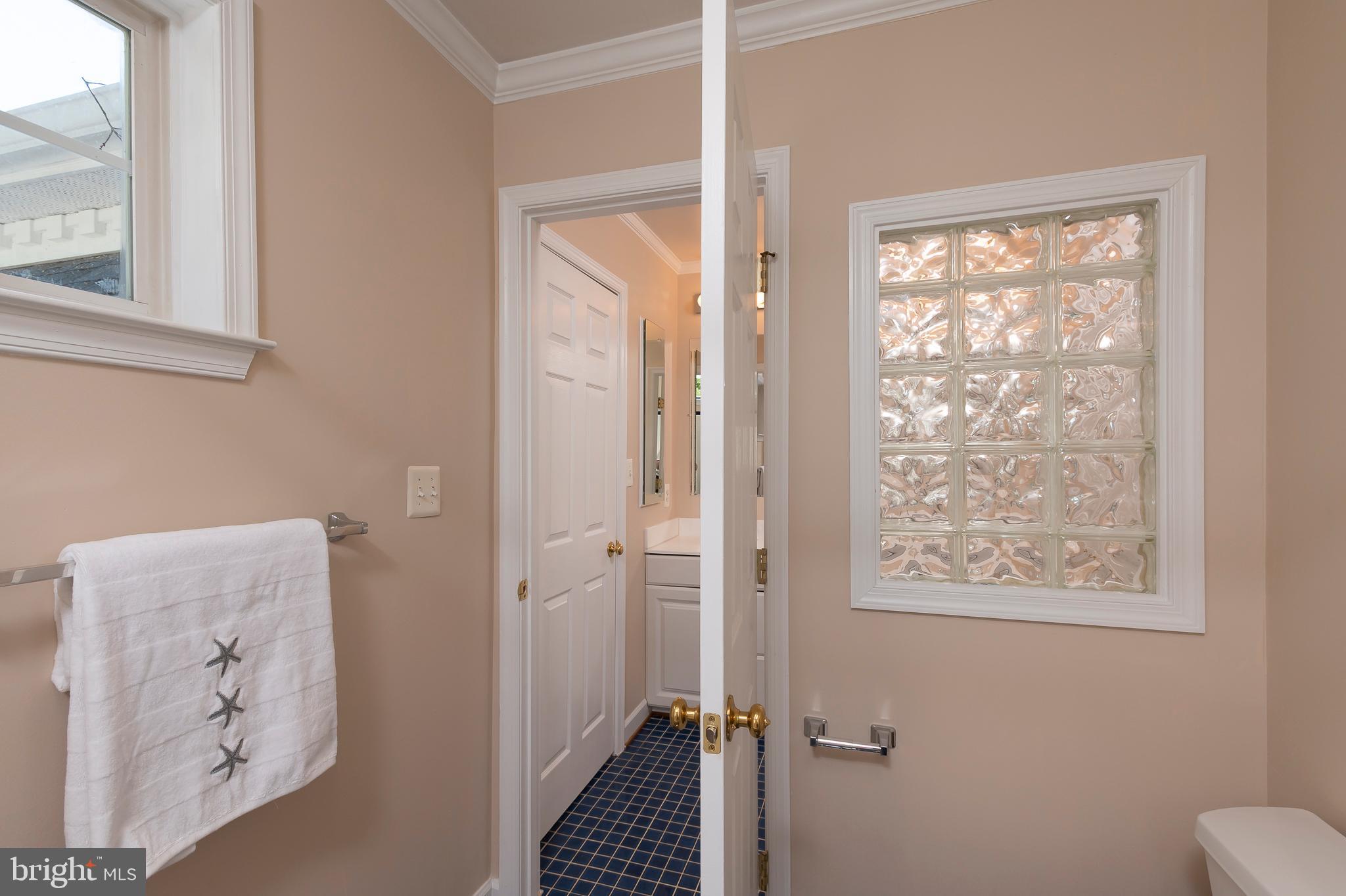 246 Hickory Point Road Pasadena, MD 21122 - Photo 25 of 62 Bathroom 2