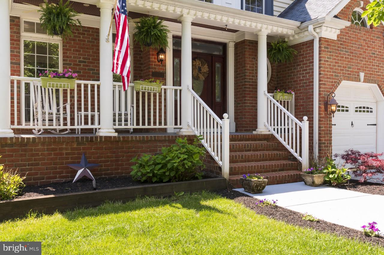 246 Hickory Point Road Pasadena, MD 21122 - Photo 4 of 62 Gallery Image 4