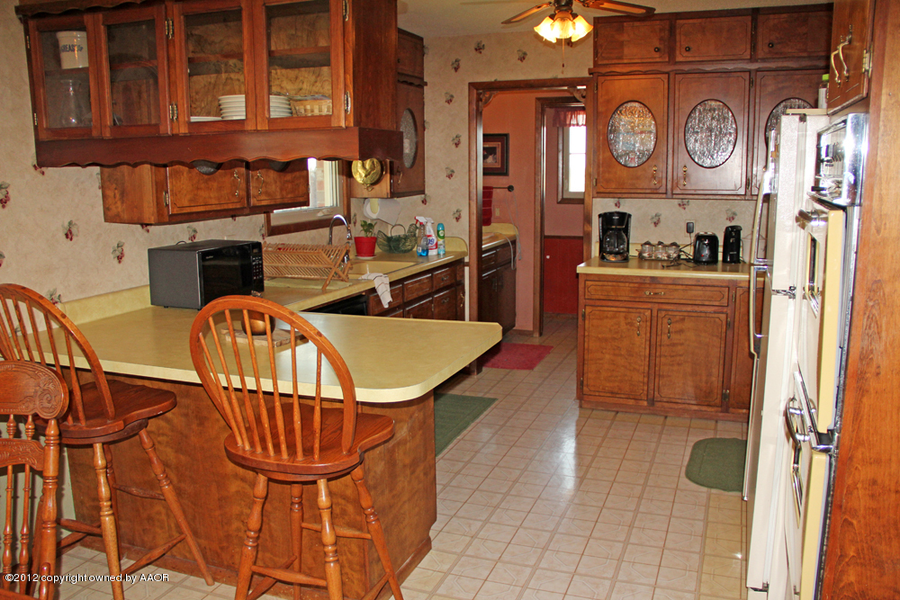 4270 White Fence Road Canyon, TX 79015 - Photo 15 of 37 Kitchen2