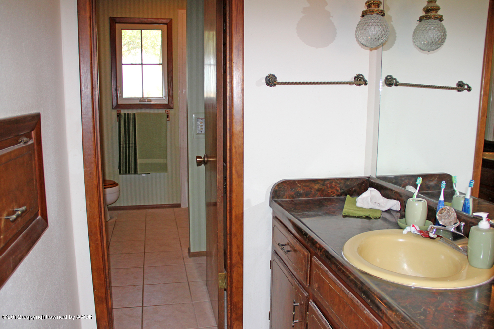 4270 White Fence Road Canyon, TX 79015 - Photo 23 of 37 Bathroom
