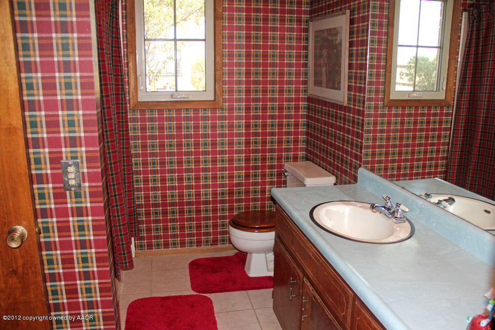 4270 White Fence Road Canyon, TX 79015 - Photo 25 of 37 Bathroom3