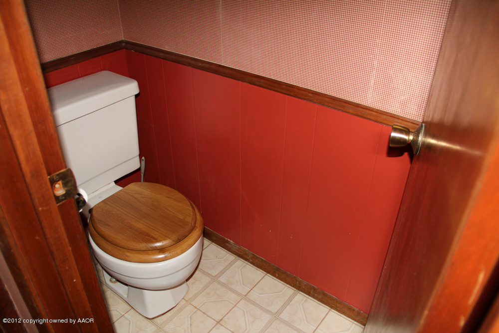 4270 White Fence Road Canyon, TX 79015 - Photo 26 of 37 Half Bath