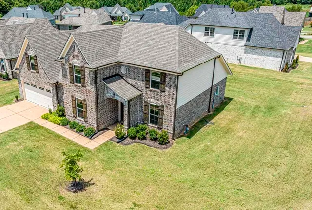 $449,900 | 55 Misty Rdg Loop, Oakland, TN 38060