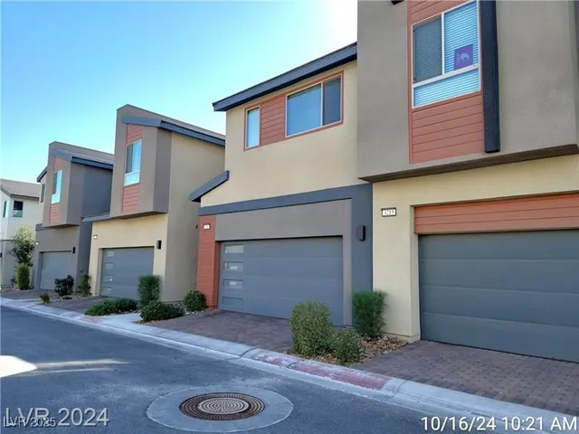 $450,000 | 3213 Bertonico Street, Henderson, NV 89044
